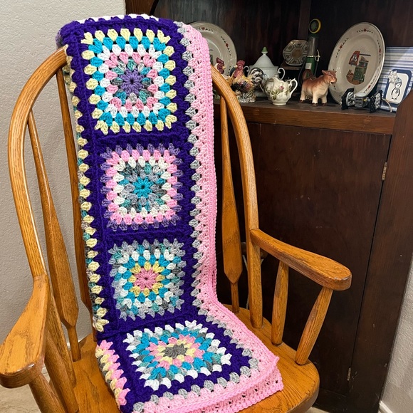 Pink and purple crocheted Granny Square afghan - Picture 2 of 5